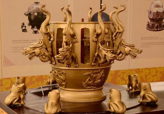 張衡發明地動儀這一事件, 為何從歷史課本里刪除了?