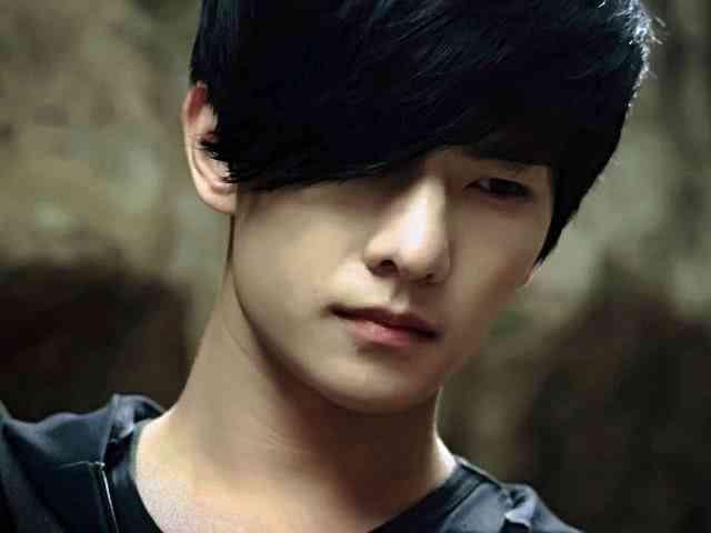 老九门张启山, 盗墓笔记张起灵, 沙海张日山, 关系与排名