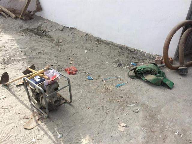 在和田玉龙喀什河, 尝试一把捡料的艰辛。