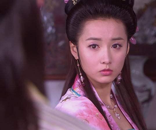 金庸笔下五大渣女, 有福不好好享, 专给老公戴绿帽