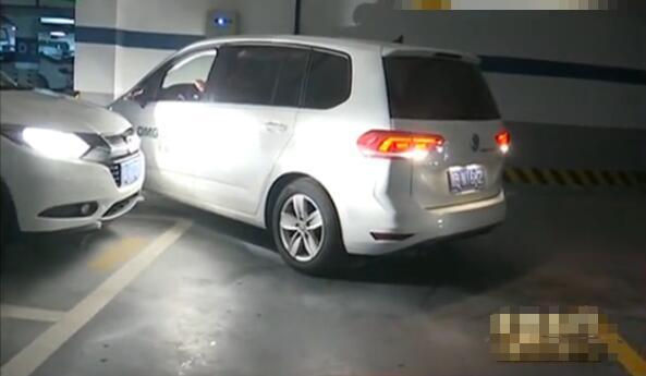 买一车位当两个用？一签完合同却反悔, 销售: 我又没逼他买