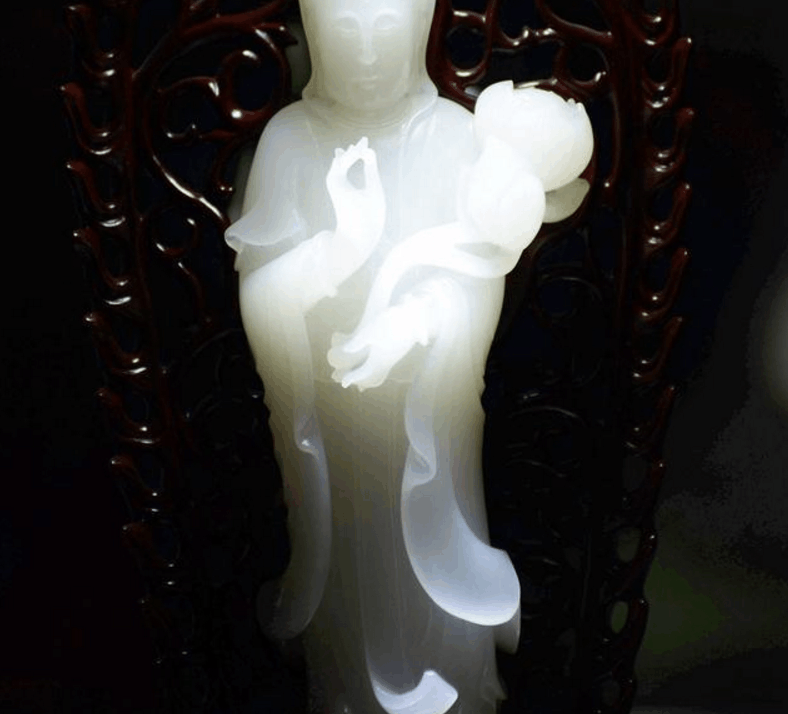 玉侠揭秘: 关于新疆和田玉籽料枯竭的传言是真是假