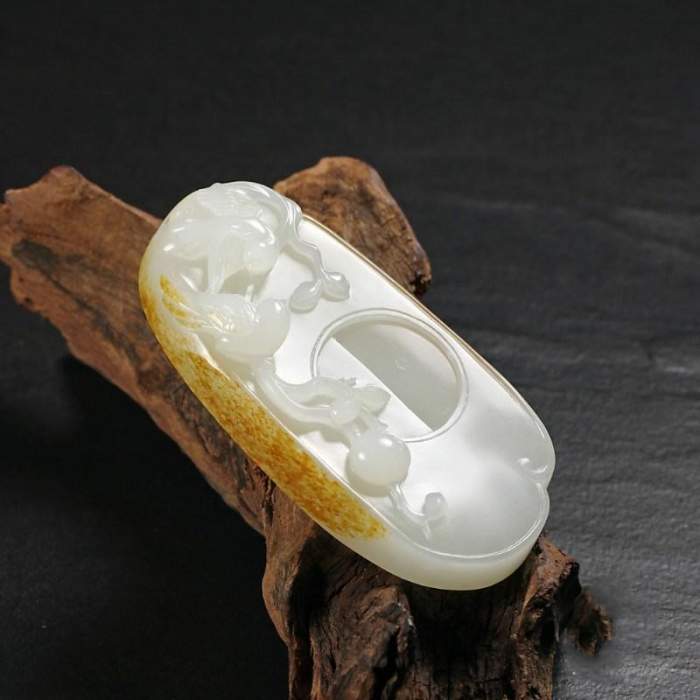 连千亿富豪都不知道和田玉的事, 快看你踩雷了吗?