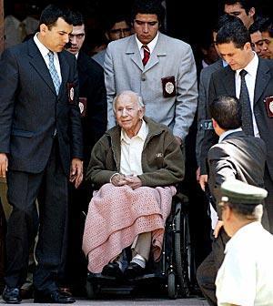 为什么智利军队穿着二战德式军服?