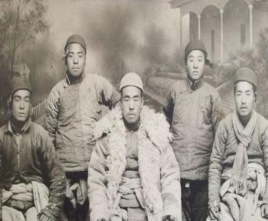 为害一方的悍匪, 成令日军闻风丧胆的抗日英雄