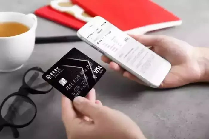 招行信用卡启示录: 消费金融如何穿越周期的迷雾？