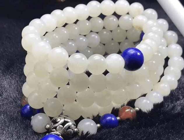 真的是土豪! 8公斤和田玉籽料统统车珠子!