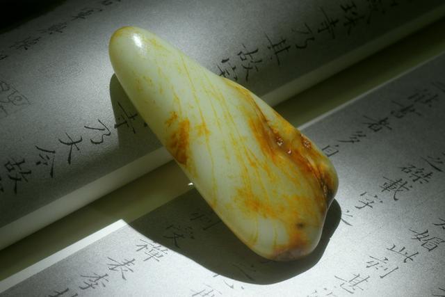 市场上几百上千的和田玉籽料都是什么