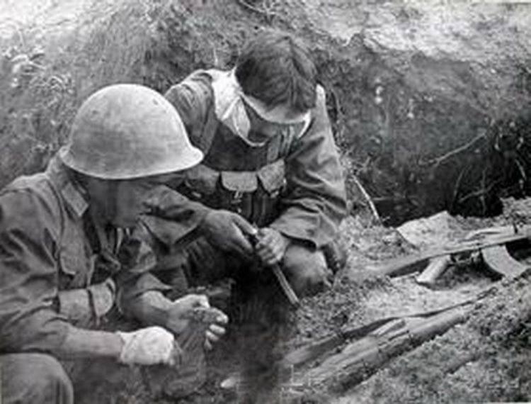 对越自卫反击战珍贵照片, 最后一张场面让人心痛!