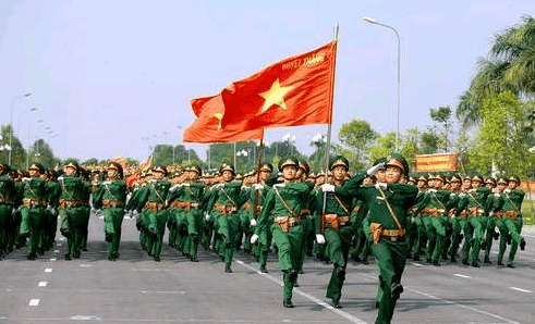 越南使用了上千年的中国汉字, 1945年为何又废除了?