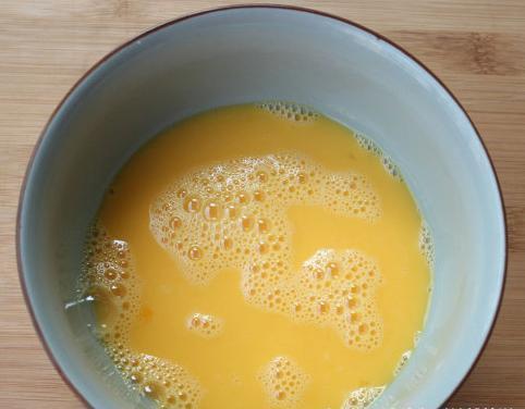 很多人蒸蛋都做错了, 教你一招, 蒸出来的蛋又滑又嫰