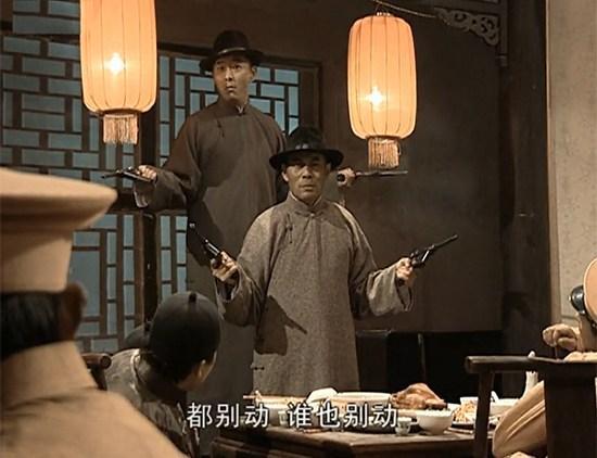 《亮劍》里楚云飛又沒打過幾次勝仗, 為啥總愛裝大尾巴狼?