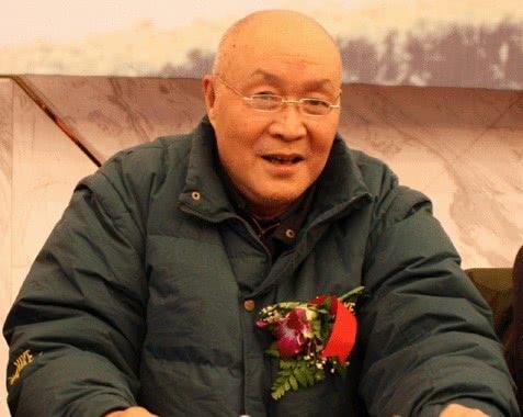 他是十大元帅中活得最久的元帅, 文武双全有谋, 如今五个儿女更牛