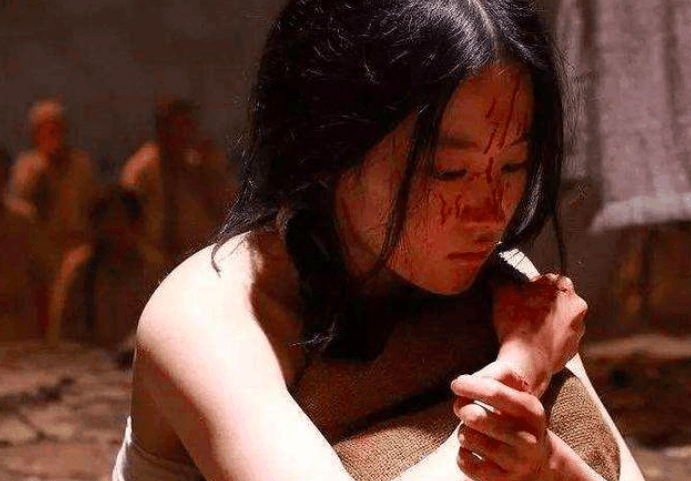 史上最变态的民族, 夜晚对女子不断凌辱, 更可怕的在白天