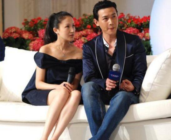 鲍蕾和陆毅现身活动, 鲍蕾长发素颜美翻了, 怪不得陆毅一见钟情!