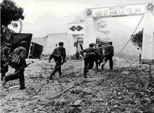 中越战争前, 力挺越南声讨中国的五个邻国中, 就数它最可恨!