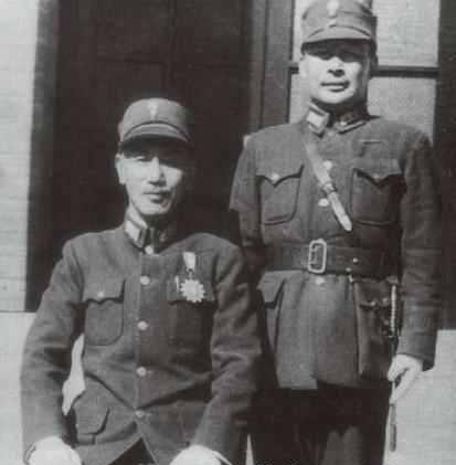 比林彪上升还快的元帅, 30岁当上集团军首长, 一件背心穿了30年