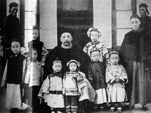 袁世凯有一妻九妾, 娶六姨太叶氏的过程最滑稽