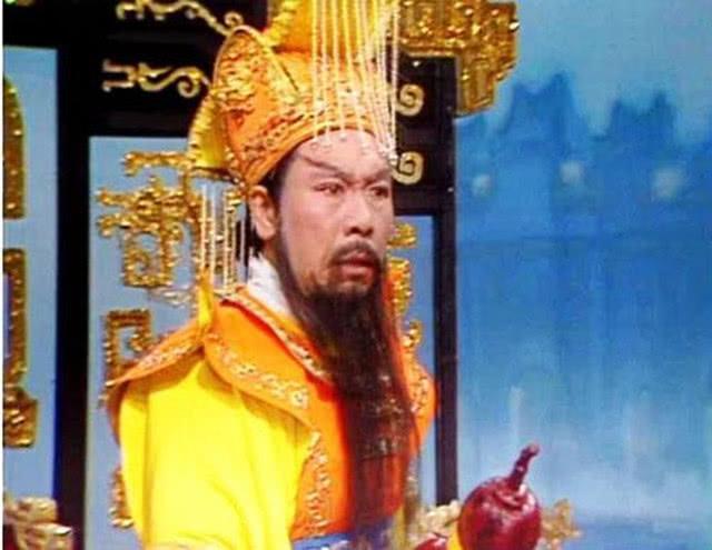 太上老君地位远远高于玉皇大帝, 为什么要向他称臣呢?