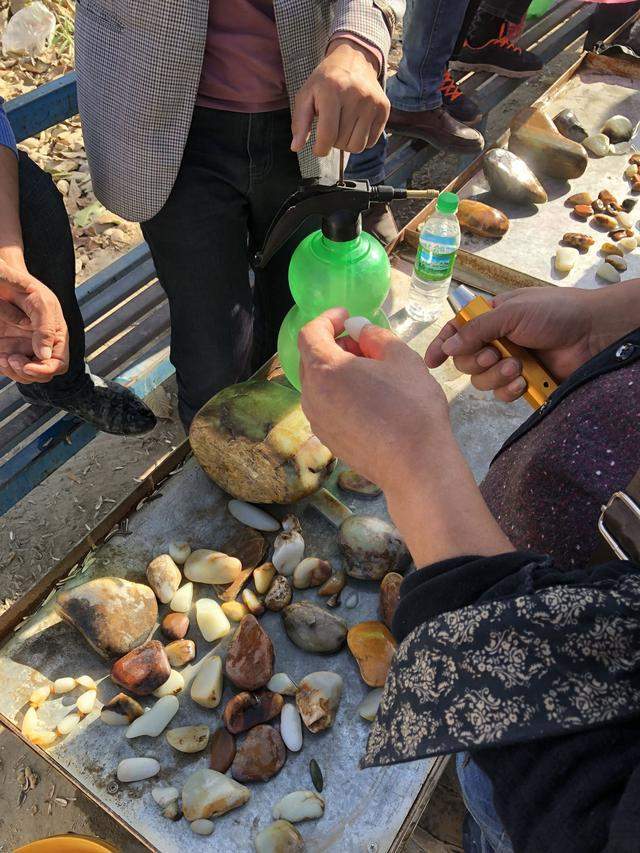 未来和田玉市场的三大趋势, 该如何收藏和田玉?