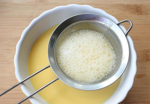 很多人蒸蛋都做错了, 教你一招, 蒸出来的蛋又滑又嫰