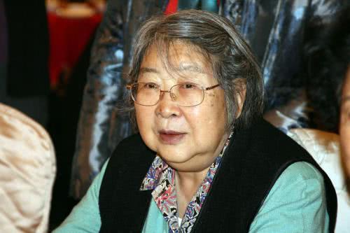 毛主席的八个子孙后代如今怎样了? 两外孙是富豪, 孙子已经是少将