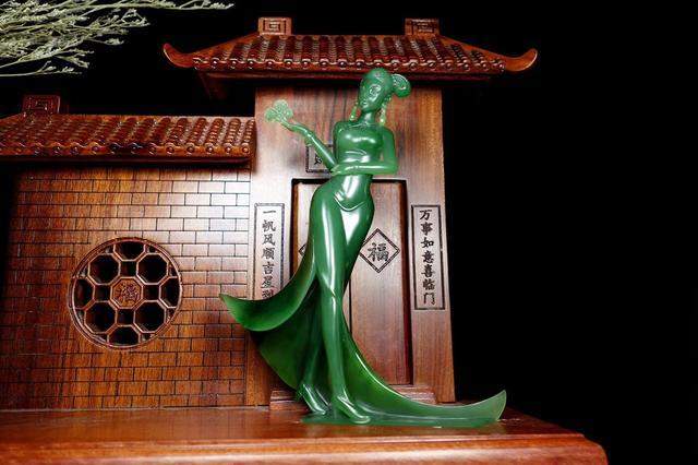 十年前这些和田玉默默无闻, 十年后价格要100000万多