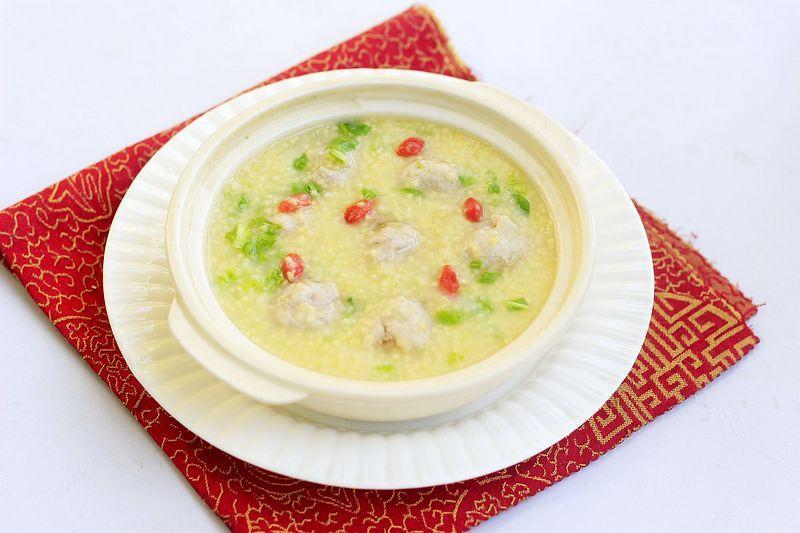 春季养生又养胃的小米汆丸子 春季养生又养胃的小米汆丸子