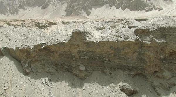 玉侠揭秘: 关于新疆和田玉籽料枯竭的传言是真是假