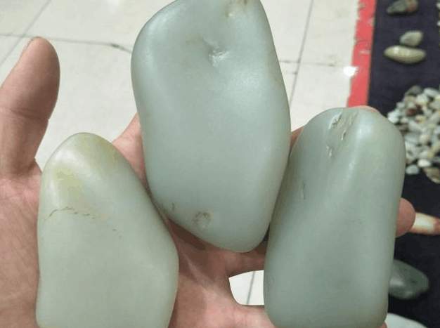 和田玉市场摊位“缩水”, 和田玉是不是走向了枯竭