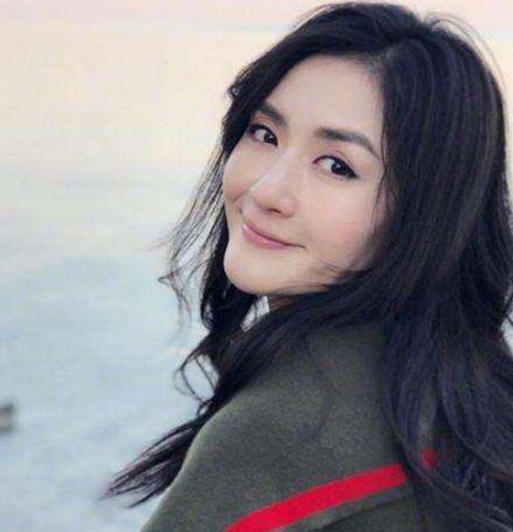 比起吴京儿子吴所谓, 谢娜女儿名字更随意, 网友: 绝对无重名