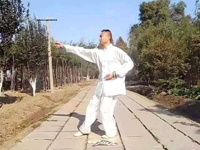 電影里套在手腕上的鐵環, 真的是一種兵器么?