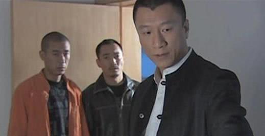 出演孫紅雷的兩個小弟, 如今混的一個天一個地, 網友: 同劇不同命