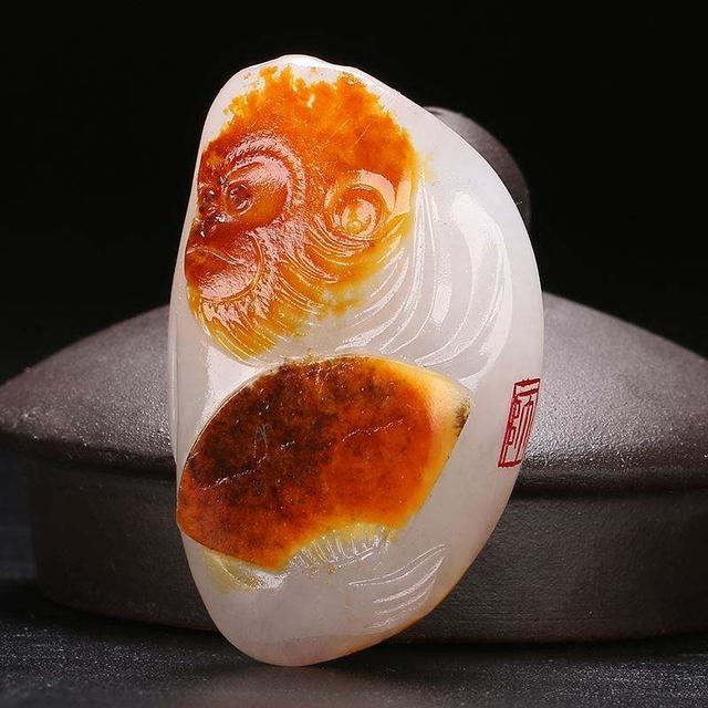 没想到白玉火了3千年, 如今竟轮到有色玉崛起了