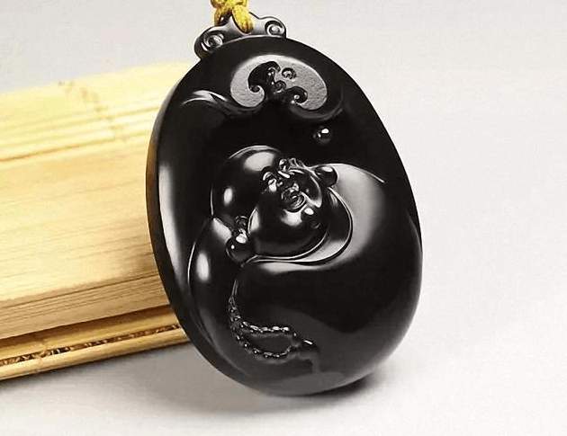 如何鉴别俄罗斯墨玉