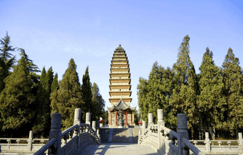 中国这个城市虽号称千年老二，却是中西部非省会城市之首