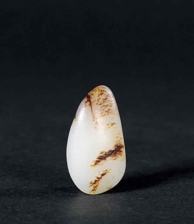 和田玉籽料原石是如何演变的!