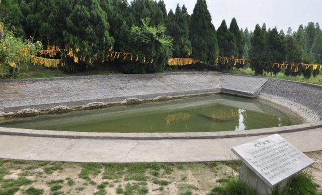 中國最“牛”的祖墳: 后代出了16位皇帝, 就連高鐵都要繞道走!