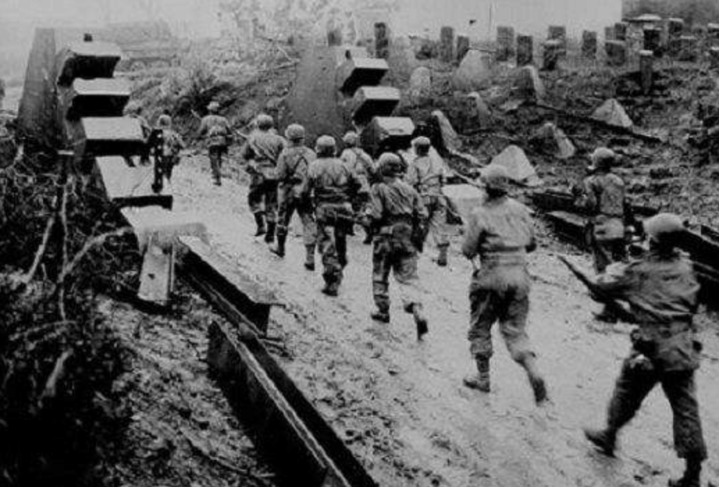 德国战争鬼才, 完成二战最大合围, 不足六万兵力击溃苏联百万大军