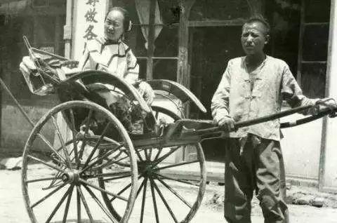 清朝罕见老照片: 慈禧的妹妹好美, 最后一张特别像迪丽热巴!