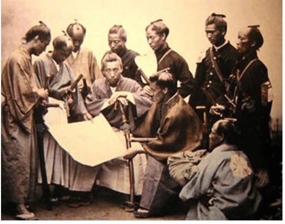 清末簽下不平等條約，欠下超10億兩白銀的外債，最后還了嗎？