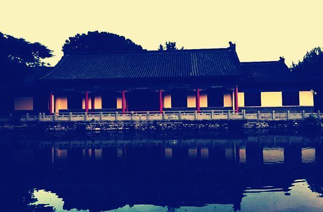 為什么濟南有“住東不住西，住南不住北”一說