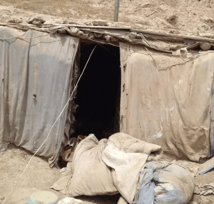 且末料开采是实记, 挖玉不易, 且行且珍惜