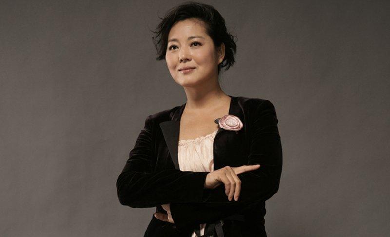 农村剧一姐王茜华丈夫曝光, 原来是熟悉的他! 难怪一直不愿公开