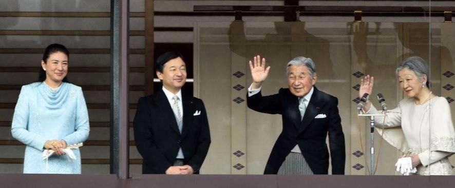 日本天皇凭什么万世一系