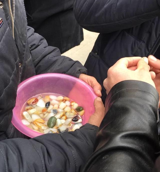 最新消息!!和田玉身价暴涨 商家忧心市场面临崩盘