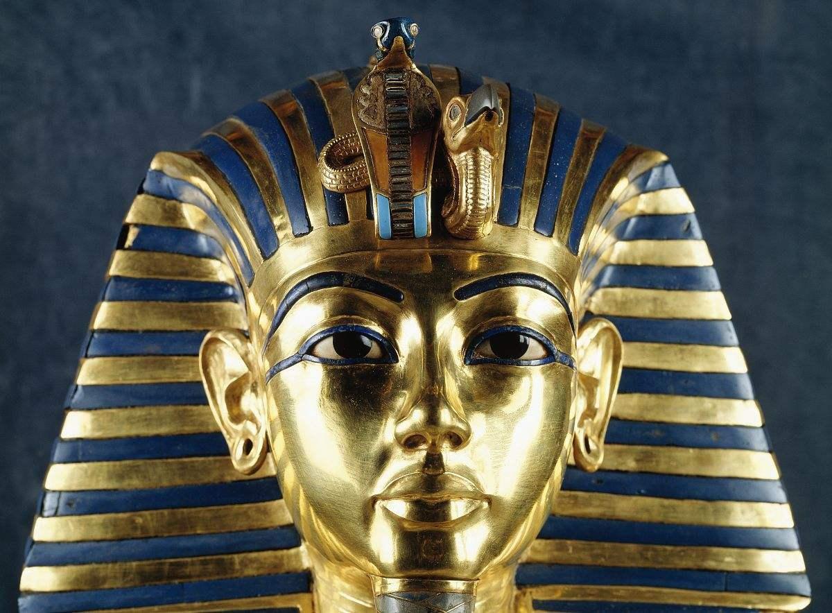 古埃及一件逆天文物, 有1524斤重, 考古家: 世界第一文物