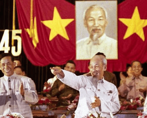 越南使用了上千年的中国汉字, 1945年为何又废除了?