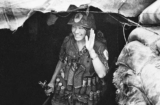 86年22人組成敢死隊, 軍長花光積蓄買來茅臺, 第二口卻再沒能喝上