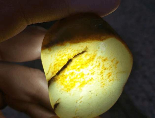 和田玉市场摊位“缩水”, 和田玉是不是走向了枯竭